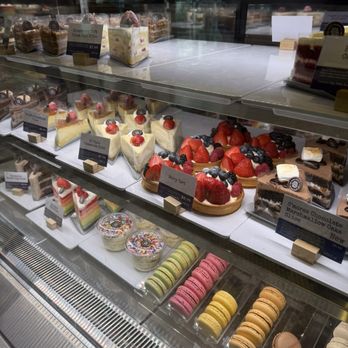 Paris Baguette - Bakeries Near Me - Louisville, Kentucky Paris Baguette - Bakeries Near Me - Louisville, Kentucky