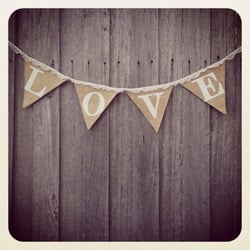 The Evelyn Market - Bunting by Louie and the Fox