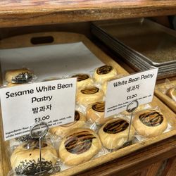 Manmi Bakery - Love how they look like chestnuts :)