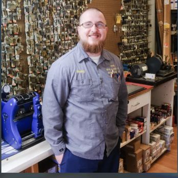 Rich's Keys & Locks - Owner and Operator providing that personal touch. We pride ourselves on customer service! - Keys & Locksmiths Near Me - New Milford, Connecticut Rich's Keys & Locks - Owner and Operator providing that personal touch. We pride ourselves on customer service! - Keys & Locksmiths Near Me - New Milford, Connecticut