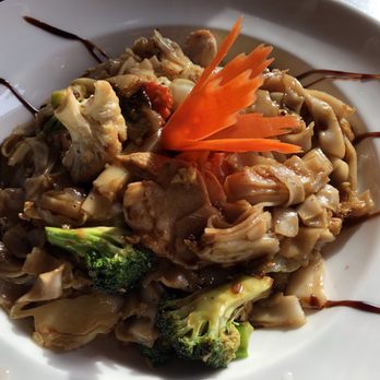 Chada Thai Fine Cuisine - Pad See Iew -- Chicken - Thai Near Me - Coquitlam, British Columbia Chada Thai Fine Cuisine - Pad See Iew -- Chicken - Thai Near Me - Coquitlam, British Columbia