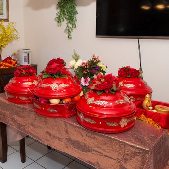 TOP Wedding & Events - 6 party trays and 1 tea pot/cups tray - Wedding Planning Near Me TOP Wedding & Events - 6 party trays and 1 tea pot/cups tray - Wedding Planning Near Me