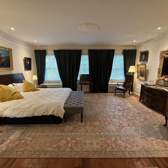 Hall House PA - Master King Suite - Venues & Event Spaces Near Me - Brookville, Pennsylvania Hall House PA - Master King Suite - Venues & Event Spaces Near Me - Brookville, Pennsylvania