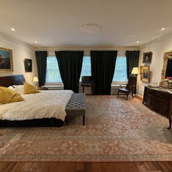 Hall House PA - Master King Suite