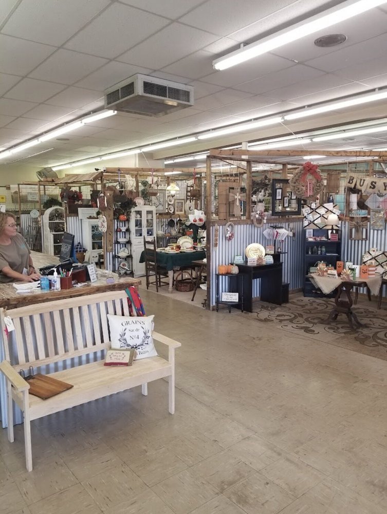RUSTIQUE RELICS HOME DECOR & GENERAL STORE Updated October 2024 706