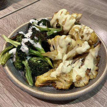 Hella Mediterranean - Yummy curry cauliflower! - Halal Near Me - Redwood City, California Hella Mediterranean - Yummy curry cauliflower! - Halal Near Me - Redwood City, California