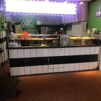 Bona Pizza - a view of the counter area - Pizza Near Me - Brooklyn, New York