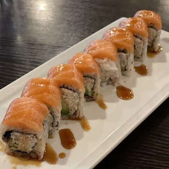 Thai Thani Restaurant - Salmon Roll - Thai Near Me - Walnut Creek, California