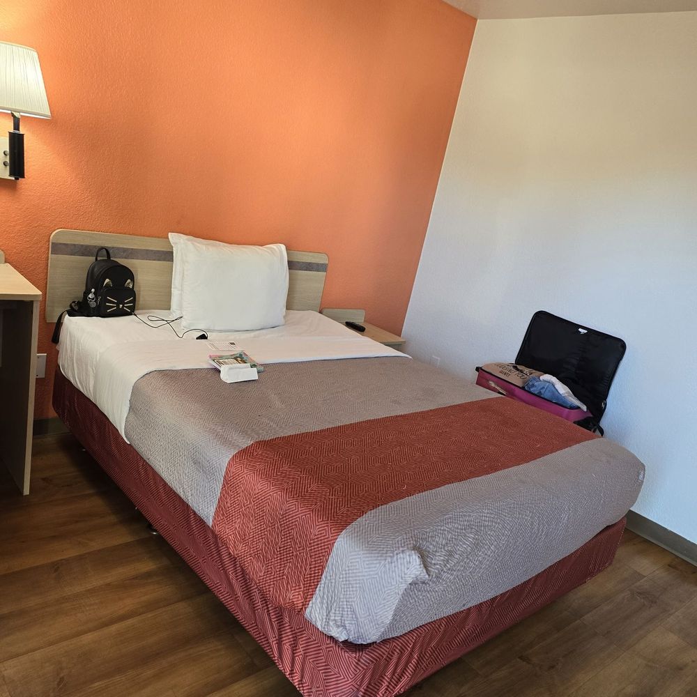 Motel 6 - Hotels Near Me - Rohnert Park, California Motel 6 - Hotels Near Me - Rohnert Park, California