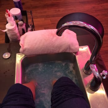 Sorelle Boutique Salon & Spa - Jetted soak - Hair Salons Near Me - Chicago, Illinois Sorelle Boutique Salon & Spa - Jetted soak - Hair Salons Near Me - Chicago, Illinois