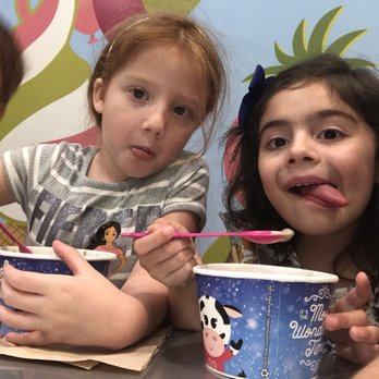 Menchies - Ice Cream & Frozen Yogurt Near Me - Miami Lakes, Florida