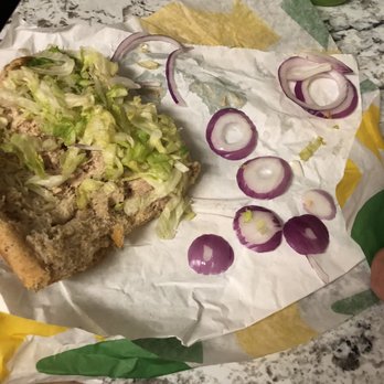 Subway - If you think that's acceptable to cut onions and you believe that it's OK to put it on a sandwich that makes this place a one star subway. - Fast Food Near Me - North Charleston, South Carolina