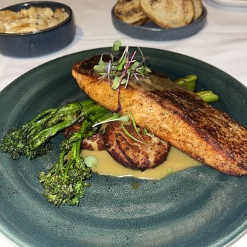 The Tenderloin Room - Salmon - Steakhouses Near Me - Saint Louis, Missouri The Tenderloin Room - Salmon - Steakhouses Near Me - Saint Louis, Missouri