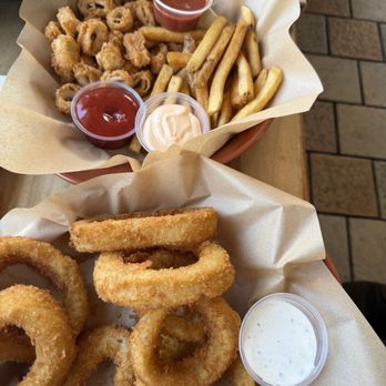 Mai Tai’s - Calamari & onion rings - Cocktail Bars Near Me - Honolulu, Hawaii Mai Tai’s - Calamari & onion rings - Cocktail Bars Near Me - Honolulu, Hawaii