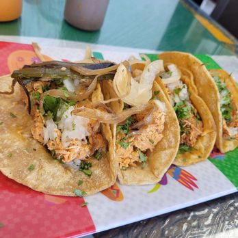 Mount Sinai - Chicken Tinga - Mexican Near Me - Mississauga, Ontario