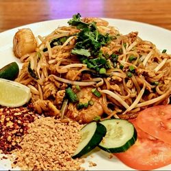 The Kitchen Counter By Wolfgang Puck - Pad Thai