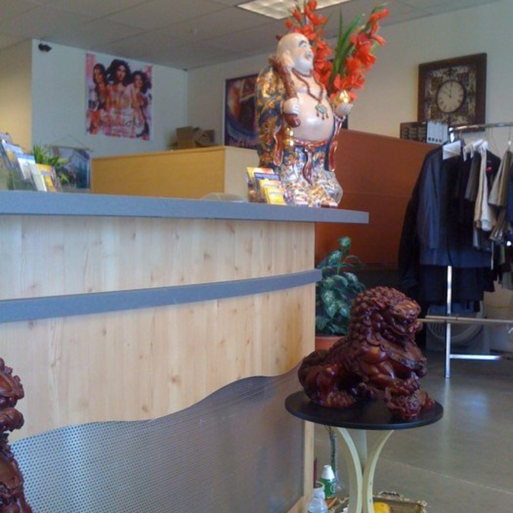 Linh's Alterations - Sewing & Alterations Near Me - Las Vegas, Nevada