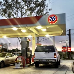 Risdon's 76 Service & Carwash