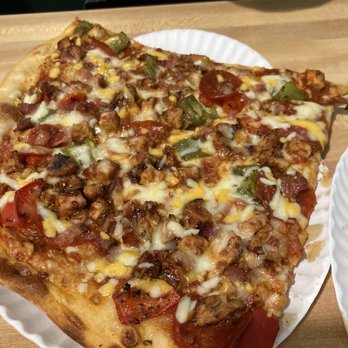 Primo Pizzeria - Barbecue chicken with pepperoni - Pizza Near Me - Hadley, Massachusetts Primo Pizzeria - Barbecue chicken with pepperoni - Pizza Near Me - Hadley, Massachusetts