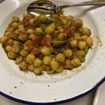 El Xampanyet - Chickpeas with samfaina - Tapas Bars Near Me - Barcelona, B El Xampanyet - Chickpeas with samfaina - Tapas Bars Near Me - Barcelona, B
