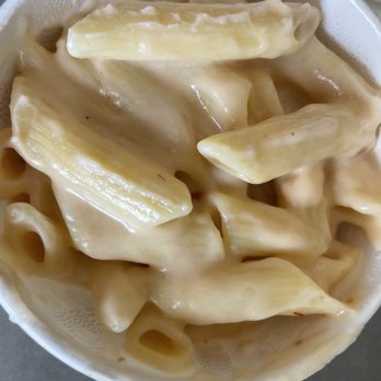 Beecher's Handmade Cheese - World's Best Mac and Cheese Small - Cheese Shops Near Me - Seattle, Washington