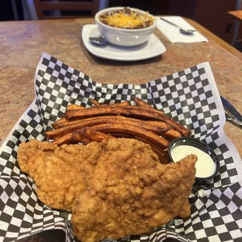 Press Box - Chicken strip basket w/sweet potato fries. Homemade awarding winning chili. - Pizza Near Me - Missoula, Montana Press Box - Chicken strip basket w/sweet potato fries. Homemade awarding winning chili. - Pizza Near Me - Missoula, Montana