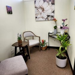 Blooming Vibrations Therapy - Reiki- master- in- Whittier-CA
