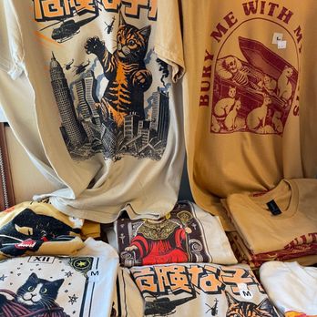 Fog Cats - Cat shirts - Gift Shops Near Me - San Francisco, California