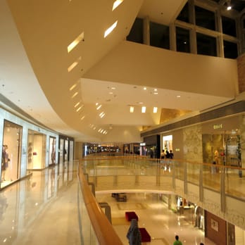 圓方 - Interior - Shopping Centers Near Me - Hong Kong, HK
