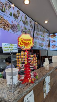 DUNYA fresh halal food by null