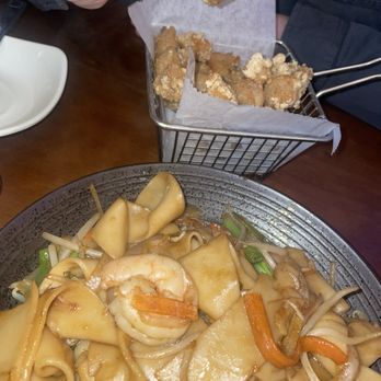 Din Soup Dumplings - A3. Salt and Crispy Chicken - Dim Sum Near Me - Brooklyn, New York