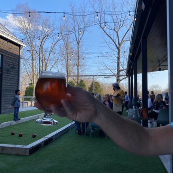 Field Brewing - Outdoor area - Brewpubs Near Me - Westfield, Indiana Field Brewing - Outdoor area - Brewpubs Near Me - Westfield, Indiana