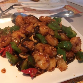 Sesame Inn - Shrimp Szechuan Style (Garlic Sauce) - best garlic sauce I've had in Los Angeles (Excellent) - Chinese Near Me - Newbury Park, California Sesame Inn - Shrimp Szechuan Style (Garlic Sauce) - best garlic sauce I've had in Los Angeles (Excellent) - Chinese Near Me - Newbury Park, California