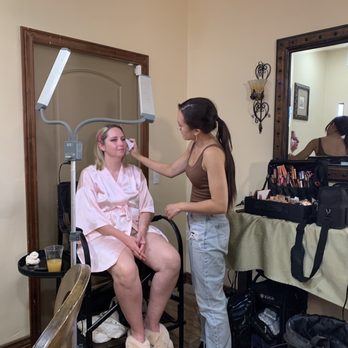 Leiah Scheibel Makeup Artist - Perfecting the makeup - Makeup Artists Near Me Leiah Scheibel Makeup Artist - Perfecting the makeup - Makeup Artists Near Me
