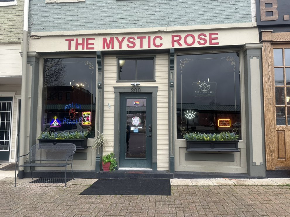 Social spots from The Mystic Rose