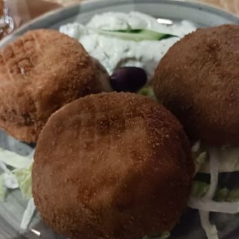 nea politia - Panierte, gefüllte Champignons / Stuffed breaded mushrooms - Greek Near Me - Berlin, BE nea politia - Panierte, gefüllte Champignons / Stuffed breaded mushrooms - Greek Near Me - Berlin, BE