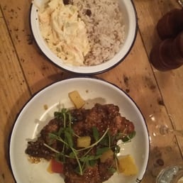 Jerk Chicken Bowl with Rice'n'Peas and Coleslaw