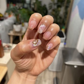 Queen Nails - Nail Salons Near Me - Temple City, California