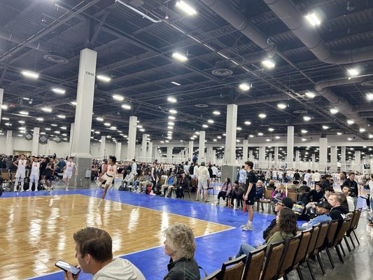 Mandalay Bay Convention Center by null