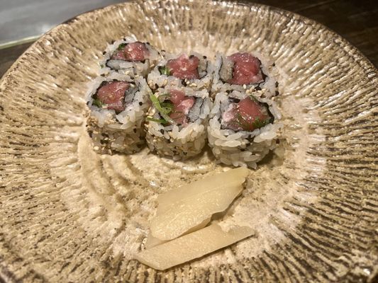 Yashin Sushi by null
