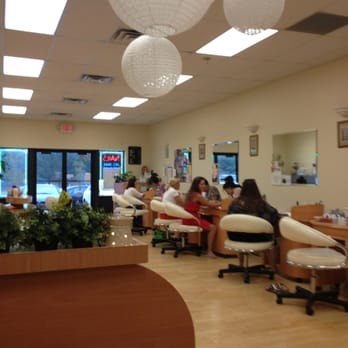 Elite Nails - Spacious and clean inside. - Nail Salons Near Me - Edison, New Jersey