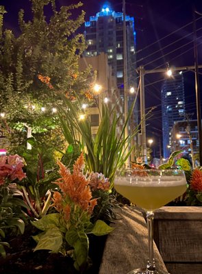 Commons Club by null