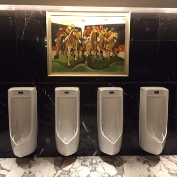 香港文華東方酒店 - Mezzanine level urinals - Hotels Near Me - Hong Kong, HK