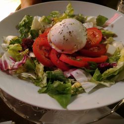Bossa Nova - Salat Caprese mit Buffelmozarella*12€-Hervorragend!