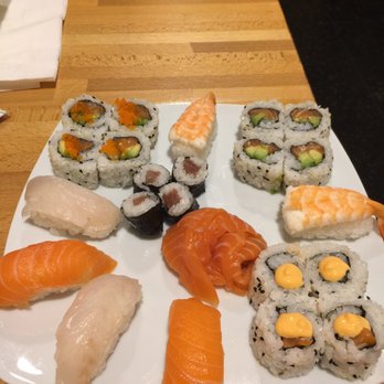 Edo - Sushi variado - Japanese Near Me - Barcelona, B Edo - Sushi variado - Japanese Near Me - Barcelona, B