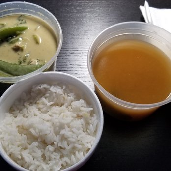 Salad King Restaurant - Green curry and tom yum soup - Thai Near Me - Toronto, Ontario Salad King Restaurant - Green curry and tom yum soup - Thai Near Me - Toronto, Ontario