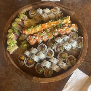 Kaisen don - Sushi Tray B (3-4 people)* - Sushi Bars Near Me - San Leandro, California