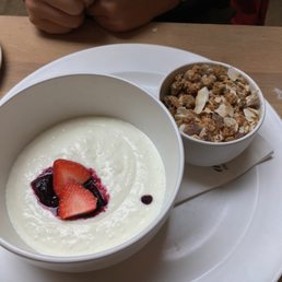 Natural Yogurt Bowl