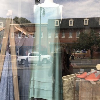 Zephyr - Women's Clothing Near Me - Kingston, New York