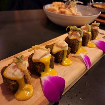 Ceviches By Divino - Providence - crispy cilantro rice tapas with salmon (not good) - Peruvian Near Me - Providence, Rhode Island